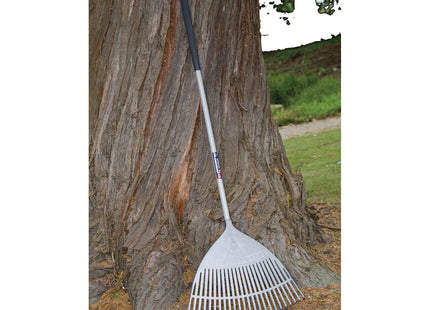 Spear & Jackson Neverbend Carbon Plastic Leaf Rake Steel Shaft 3884NB