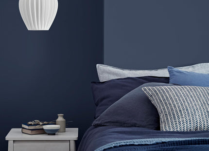 Crown Easyclean Matt Emulsion Wall Paint Midnight Navy - Stain Resistant 2.5 Litre