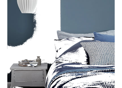 Crown Walls & Ceilings Matt Emulsion Paint Runaway 2.5 Litre
