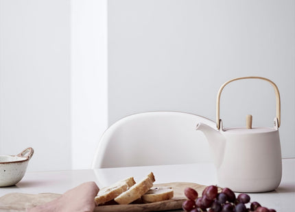 Crown Easyclean Kitchen Matt Wall Paint 2.5 Litre - Splash of Pepper
