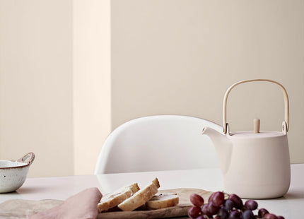 Crown Easyclean Kitchen Matt Wall Paint 2.5 Litre - Afternoon Tea