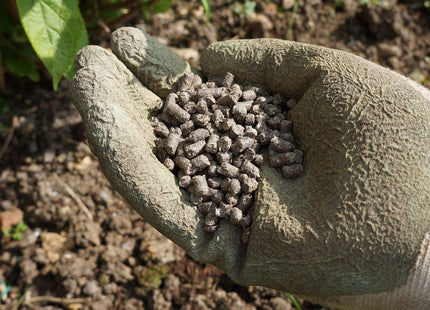 Vitax 6X Natural Pelleted Chicken Fertiliser, Six Times More Nutrients Than Farm Yard Manure, Fully Composted, Weed Free - 7kg