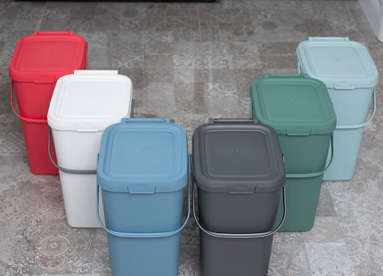 Addis Kitchen Recycling & General Storage bin 18 Litre Stackable Food Waste Organiser Caddy with Clip lock lid & carrying Handle, Eco Black 519282
