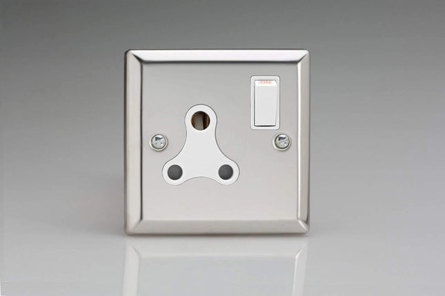 Varilight 1-Gang 15A Round Pin Plug Socket Mirror Chrome XCRP15AW