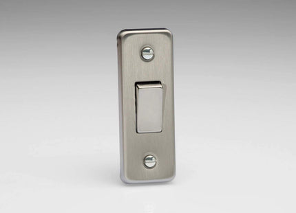 Varilight 1-Gang 10 Amp 1 or 2 Way Rocker Architrave Switch Matt Chrome,87x32x25mm