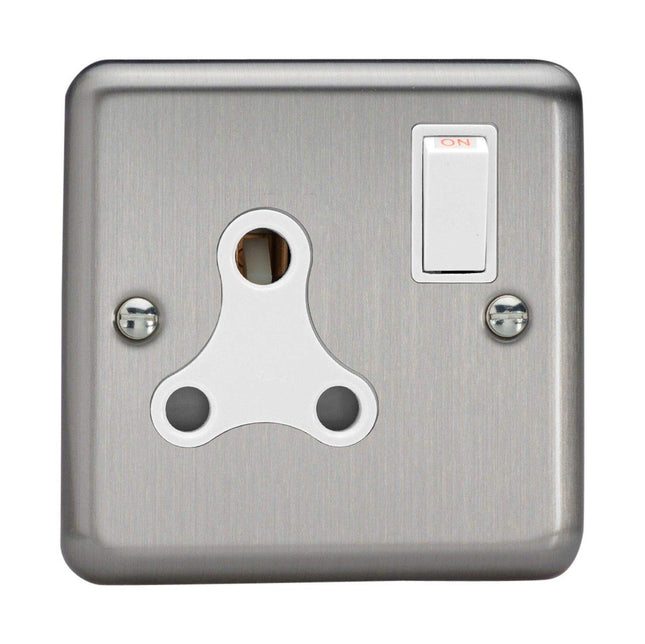 Varilight 1-Gang 15A Round Pin Plug Socket Matt Chrome XSRP15AW