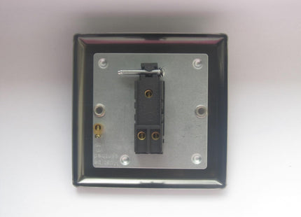 Varilight 1-Gang 10A 1- Or 2-Way Rocker Switch