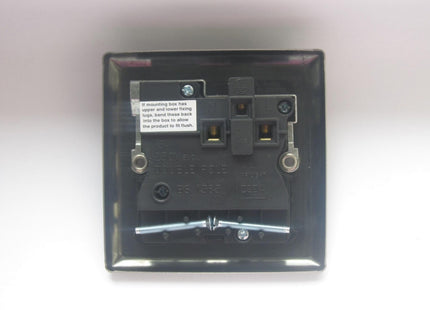 Varilight 1-Gang 13A Double Pole Switched Socket 