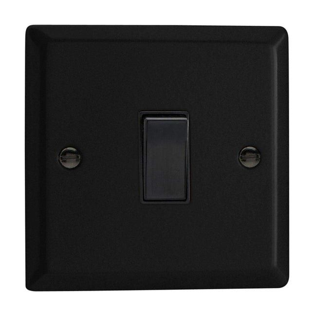 Varilight Urban Matt Black 1-Gang 10 Amp Intermediate Switch Metal Rocker,White,91x91x25mm