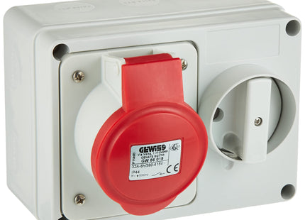 Gewiss GW66019 Horizontal Interlocked Socket Outlet, IP44, 6 Reference, 3P+E Pole, 380V-415V, 32 A, 50 Hz/60 Hz, Red