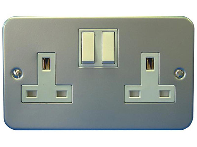 Dencon Metal-Clad Switched Socket 2 Gang 13A 4439Nb