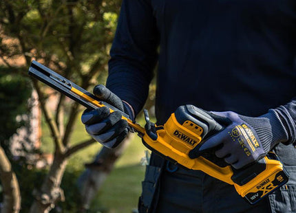 DeWalt DCMHT520N Compact Hedge Trimmer 18V - DCMHT520N-XJ