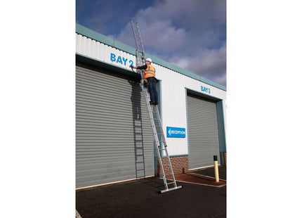 Zarges Everest D-Rung Extension Ladder 3-Part 3 X 14